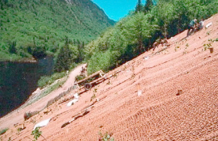 Application of BioD-Mat 70 on a steep slope.